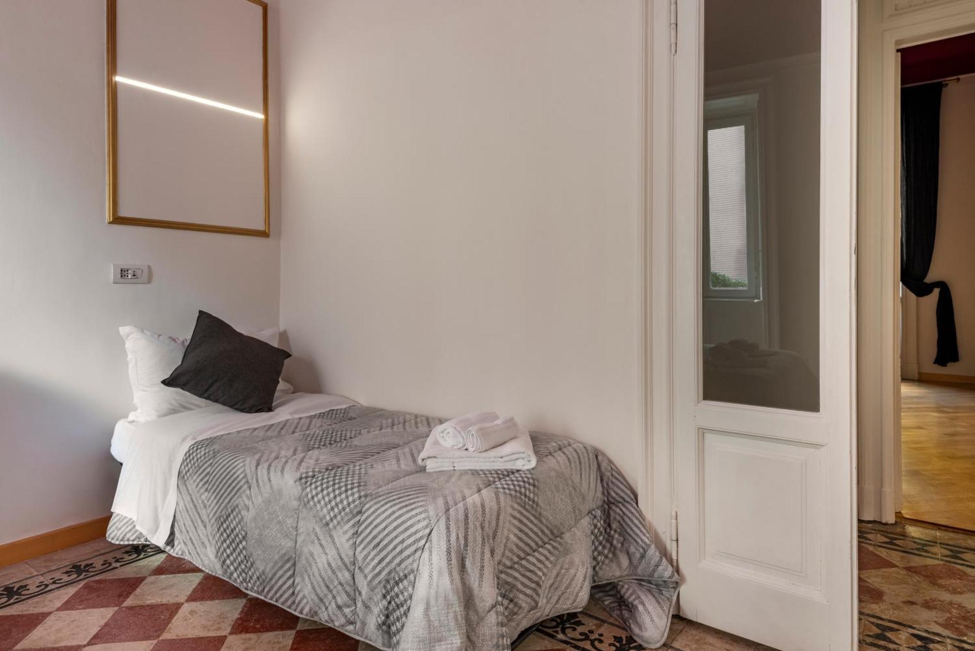 Duomo Shopping Milano Apartment Luaran gambar